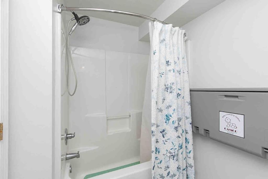 Family Friendly Home Close To Airport And Downtown Des Moines Zewnętrze zdjęcie